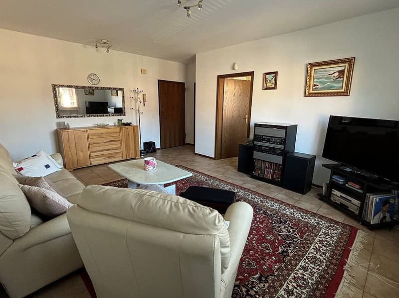 Coldrerio - Spacious 3.5-room apartment with communal garden (4)