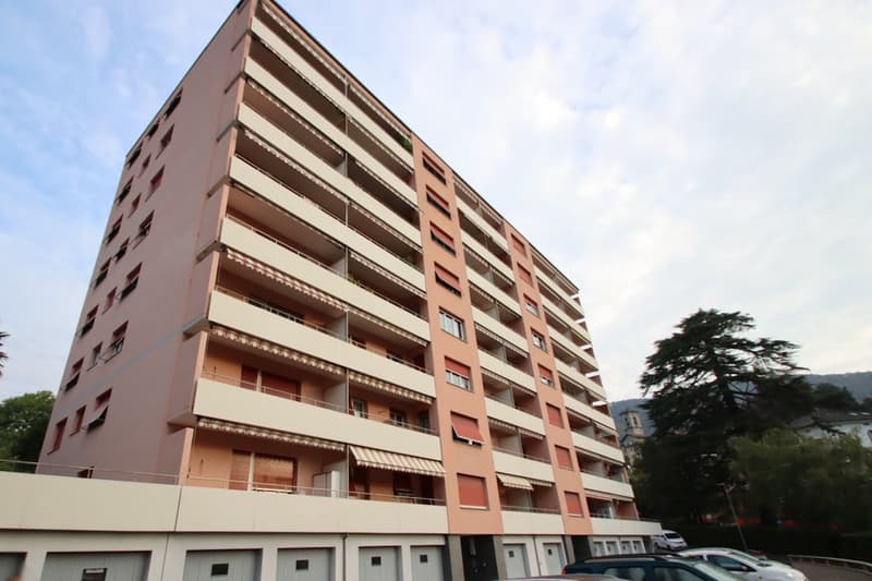 Bright 3.5-room apartment with balcony and panoramic view in Vacallo (12)