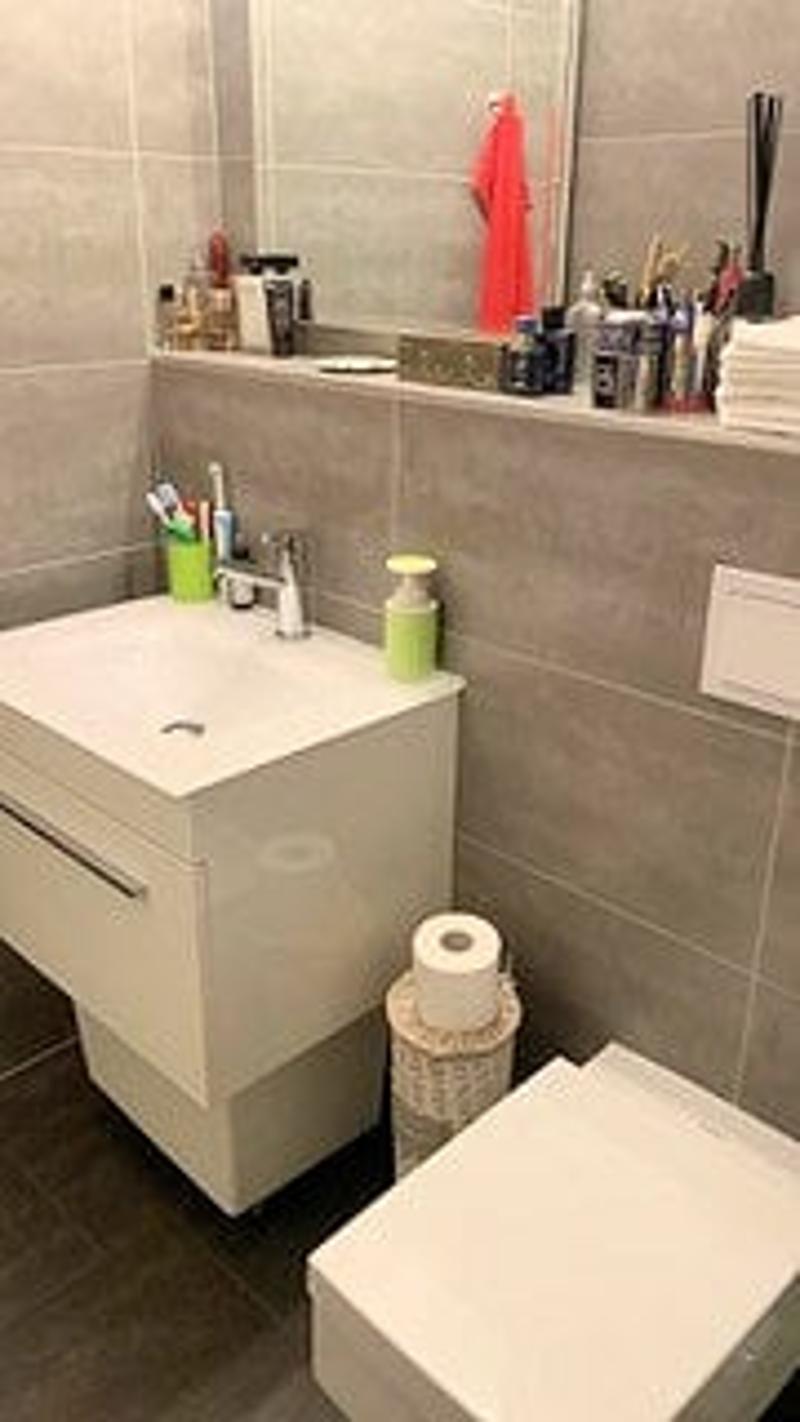 Bright 2.5-room apartment with pool and wellness area (8)