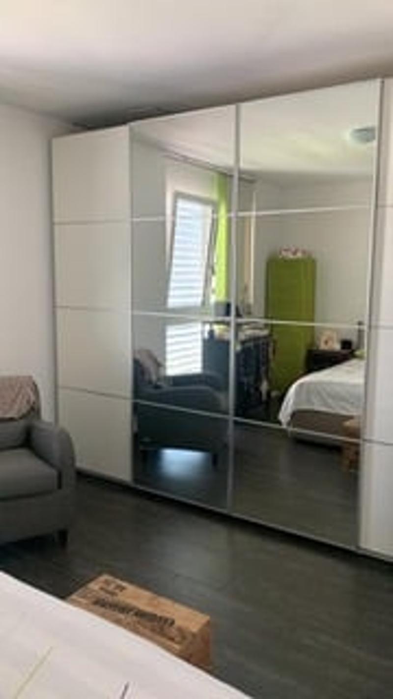 Bright 2.5-room apartment with pool and wellness area (6)