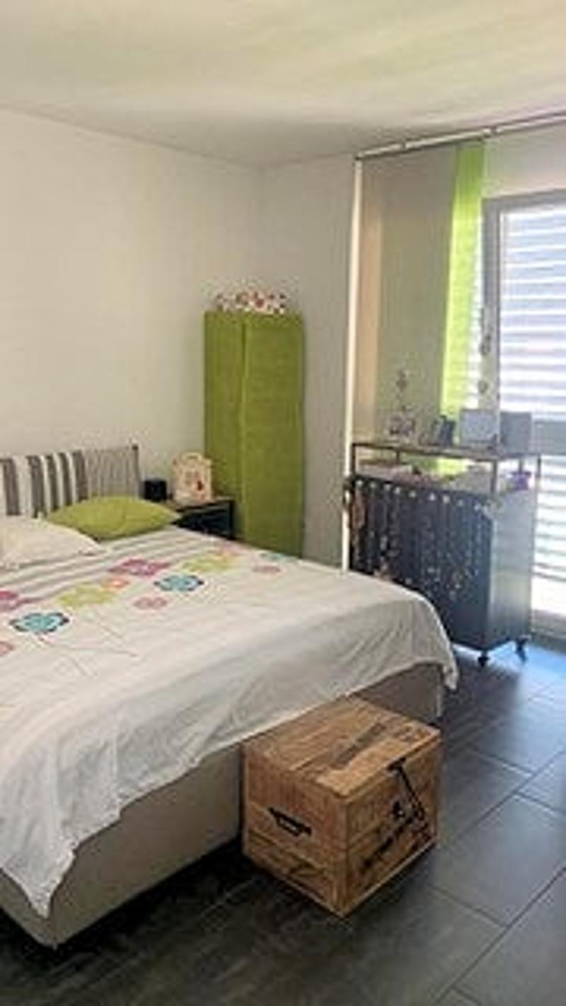 Bright 2.5-room apartment with pool and wellness area (5)