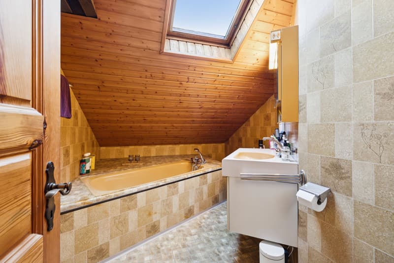 Salle de bain à l'étage