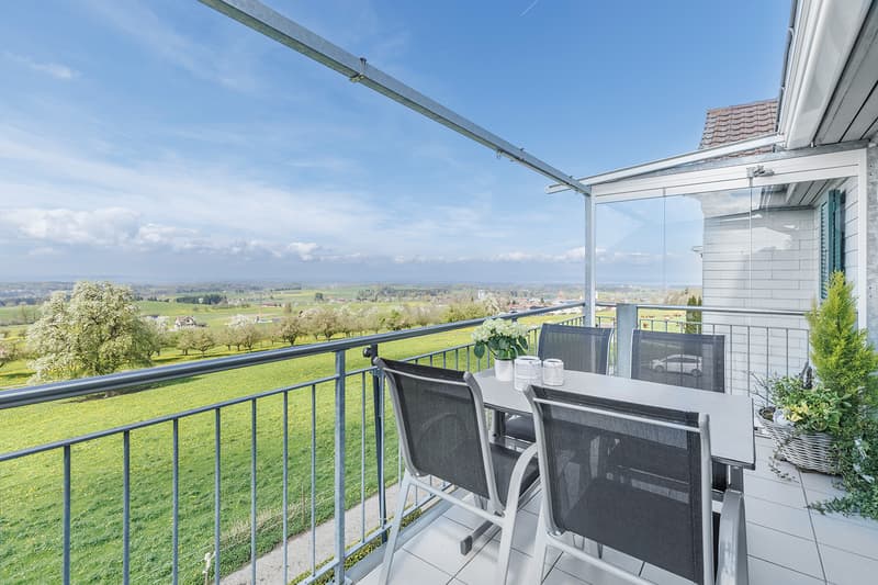 Balkon mit Weitsicht und Blick auf Sonnenuntergänge