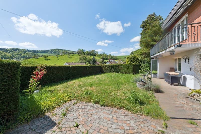 Gartenfläche mit Aussicht