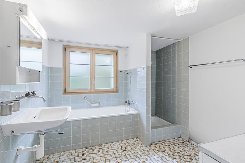 Badezimmer im Erdgeschoss