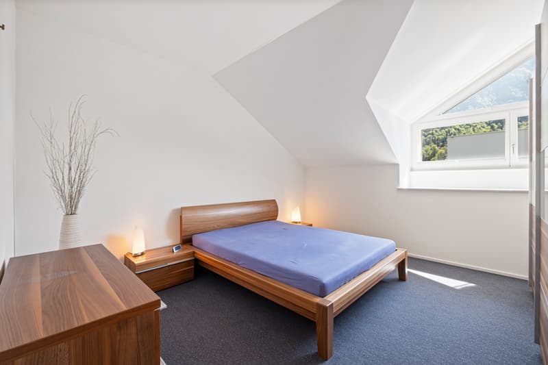 Die beiden Zimmer befinden sich im Bereich der Dachschräge - Der Kniestock liegt bei ca. 1.4m