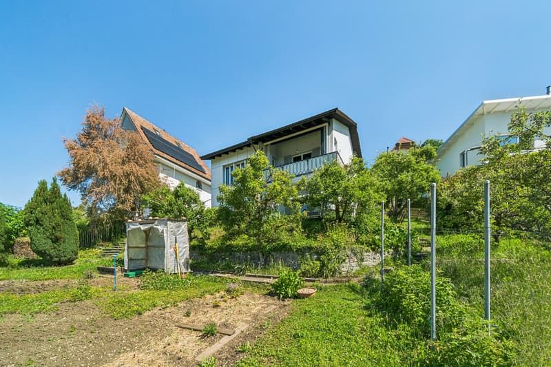 Liegenschaft mit vielen Grünflächen