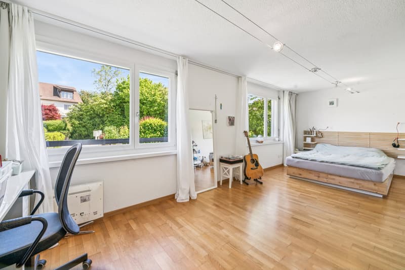 Grosses helles Zimmer im Erdgeschoss