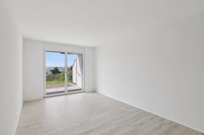 Zimmer mit Ausgang zur Gartenterrasse