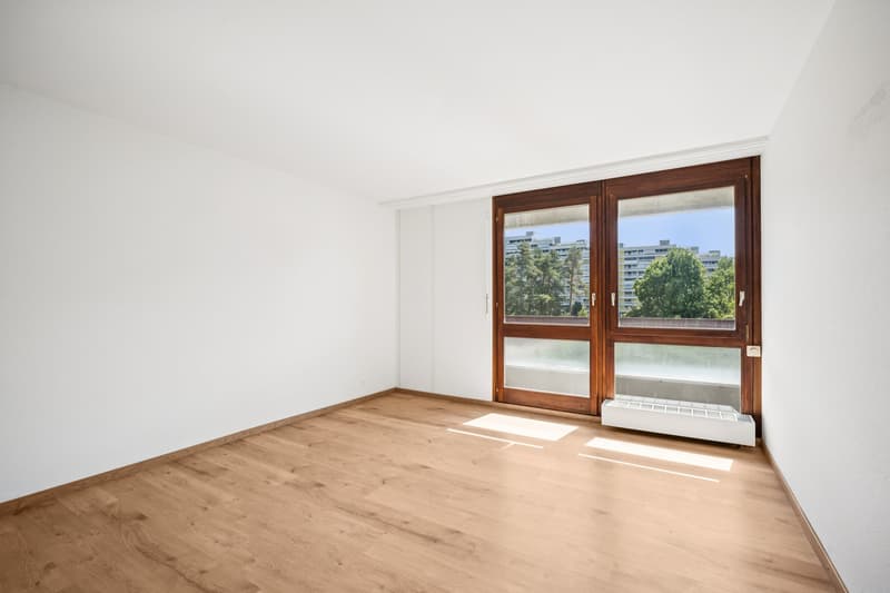 Zimmer mit Zugang zum östlichen Balkon