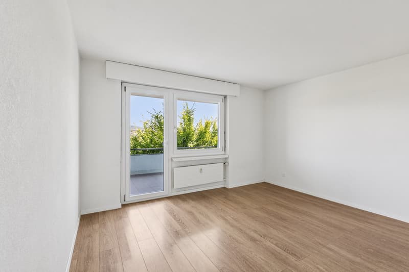 Zimmer mit direktem Balkonzugang