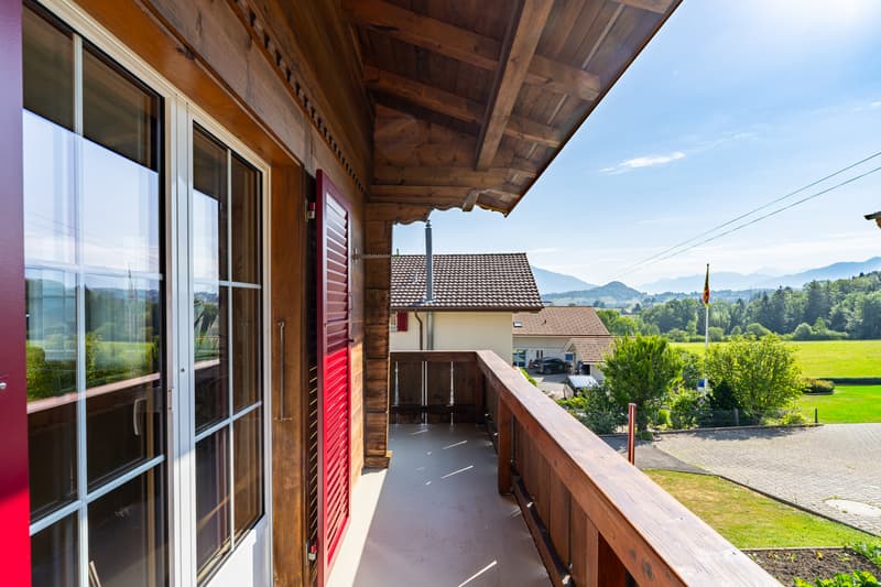 Balkon (Dieses Bild wurde virtuell inszeniert)
