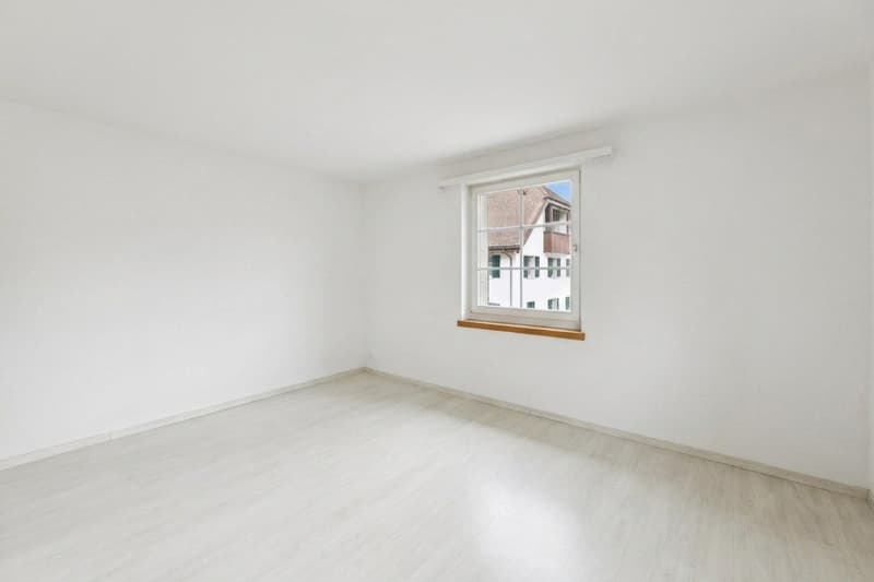 Zimmer der 4.5-Zimmer-Wohnung im 2. OG