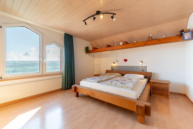 Schlafzimmer mit Seeblick im 2. OG