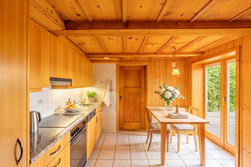 Offene, helle Küche zum Kochen und Geniessen