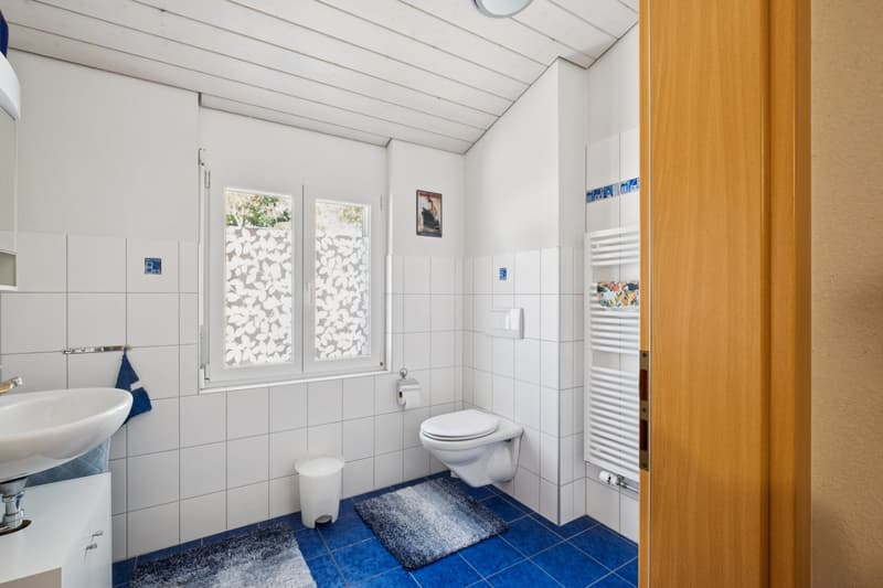 Badezimmer im Obergeschoss