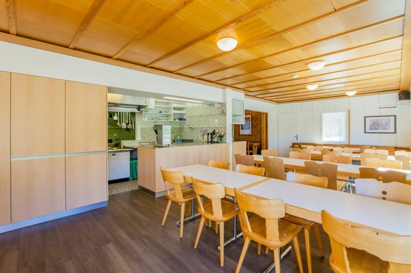 Seltene Gelegenheit im Pizolgebiet - etabliertes Gruppen- und Ferienhaus (5)