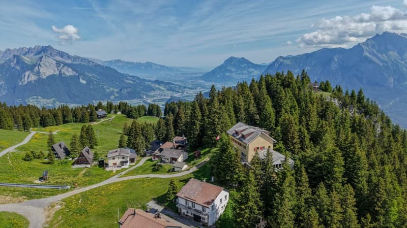 Seltene Gelegenheit im Pizolgebiet - etabliertes Gruppen- und Ferienhaus (17)