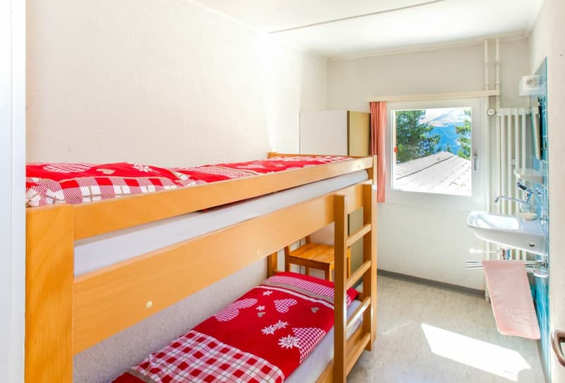 Seltene Gelegenheit im Pizolgebiet - etabliertes Gruppen- und Ferienhaus (9)