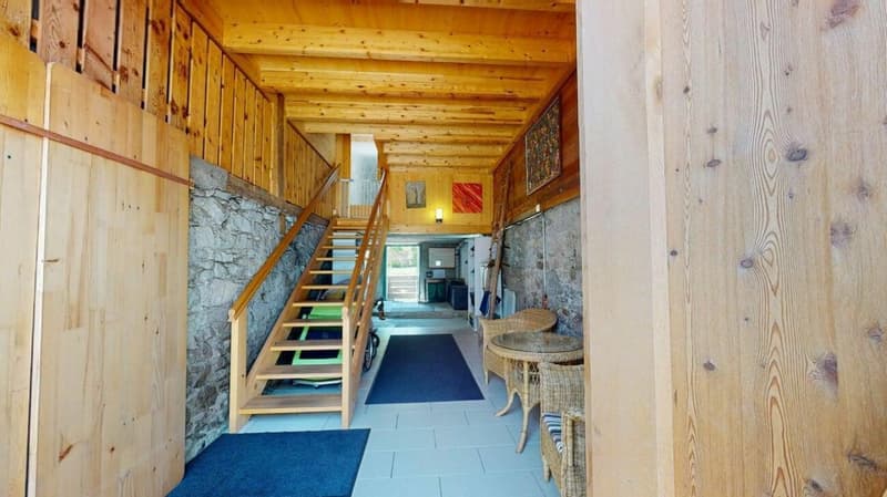 House with huge outbuilding total usable area 395m2 (5)