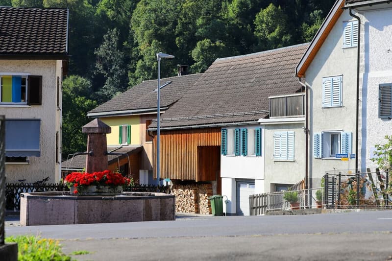 House with huge outbuilding total usable area 395m2 (19)