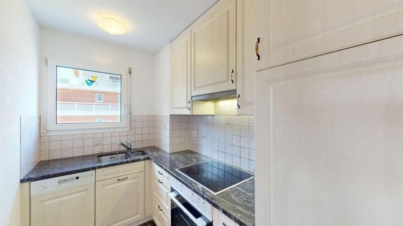 2 1/2 Zimmer-Wohnung Ruhige Wohnlage - in kurzer Distanz im Zentrum (4)