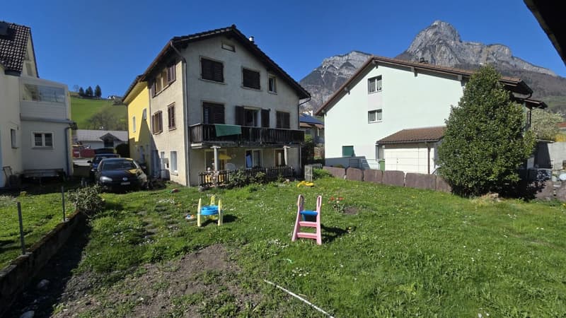 4½-Zi Doppel-Einfamilienhaus an zentraler Lage (16)
