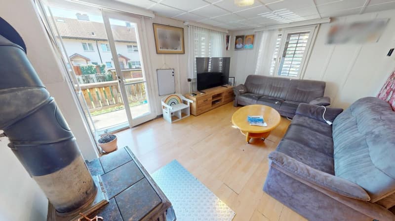 4½-Zi Doppel-Einfamilienhaus an zentraler Lage (2)
