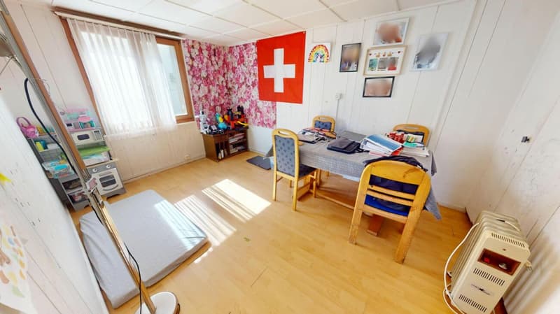 4½-Zi Doppel-Einfamilienhaus an zentraler Lage (10)