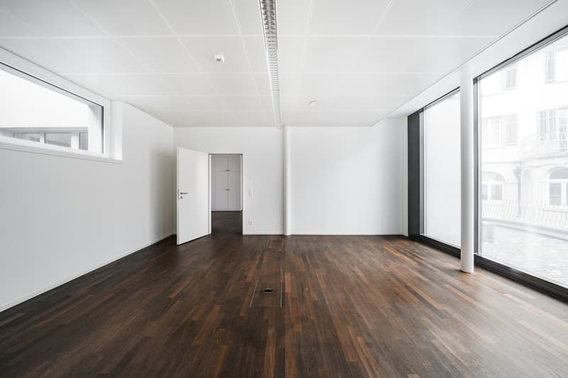 Office/Practice space in prime location! (9)
