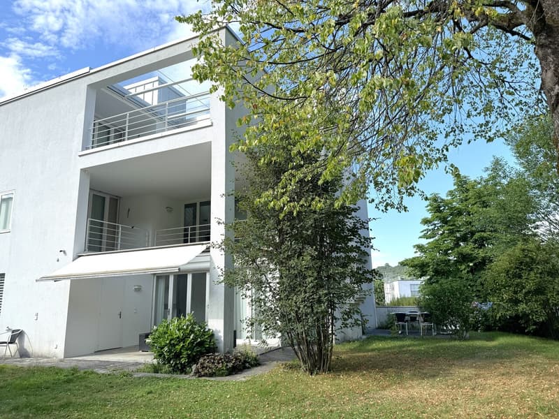 Idyllic and Spacious - 7-Room Single-Family Home with Garden and Roof Terrace (2)