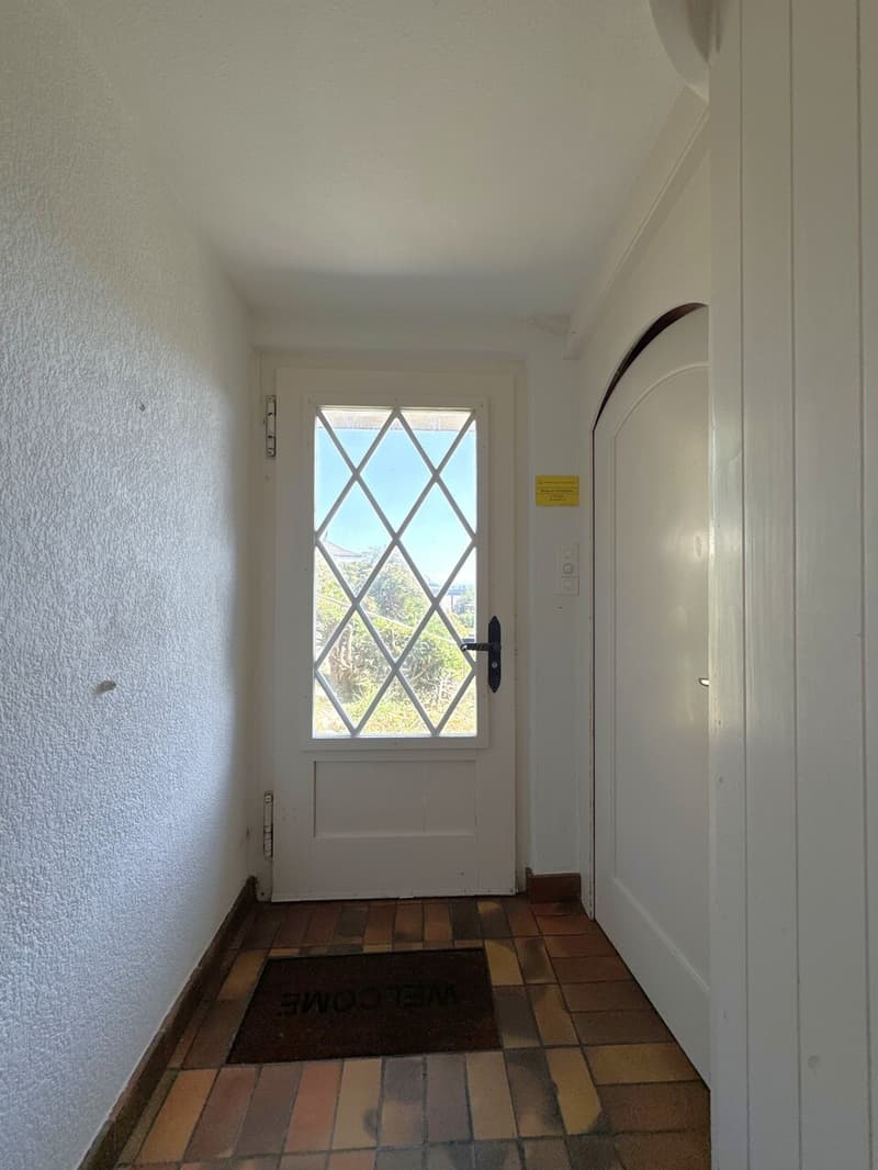 Building land/Single-family house in a quiet, sunny location with a view - a rarity! (12)