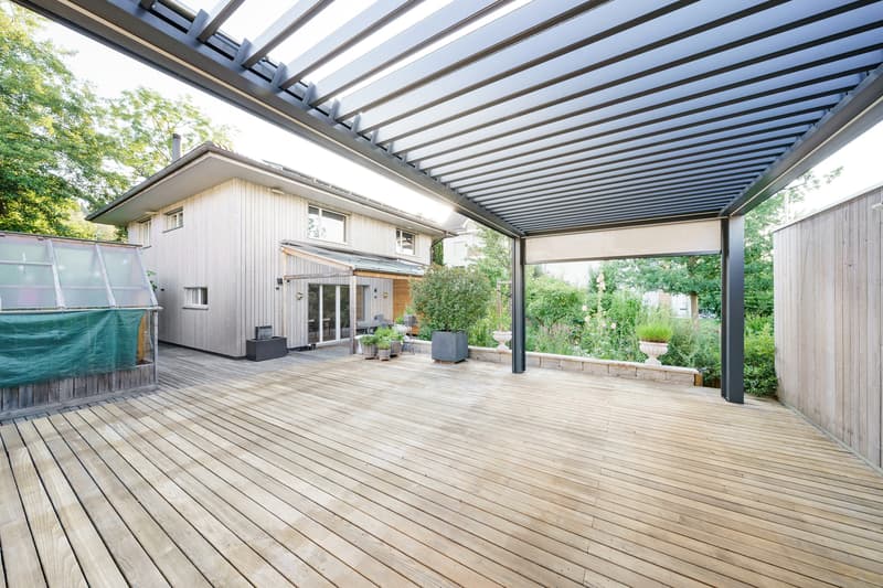 Stilvolles Einfamilienhaus mit Gartenparadies und Nachhaltigkeit (13)