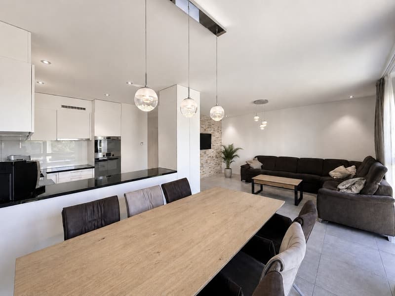 Neuwertige 4.5-Zimmer-Wohnung mit Altstadtblick in Klingnau (2)
