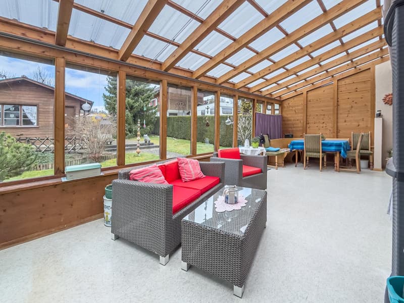 Well-maintained residential and commercial house in Melchnau for sale (5)