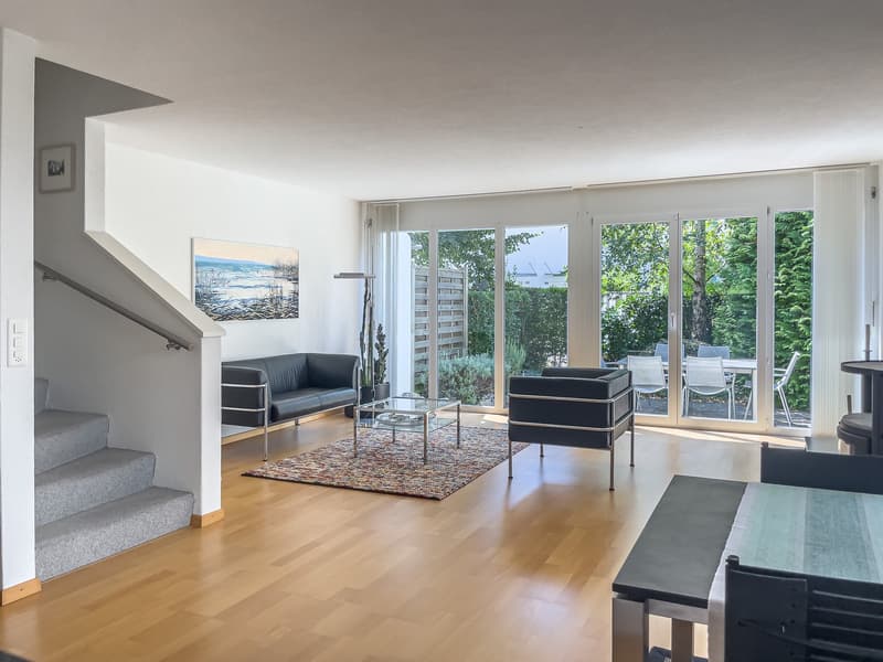 GEPFLEGTES 4.5 ZIMMER DOPPELEINFAMILIENHAUS IN MAGDEN (4)