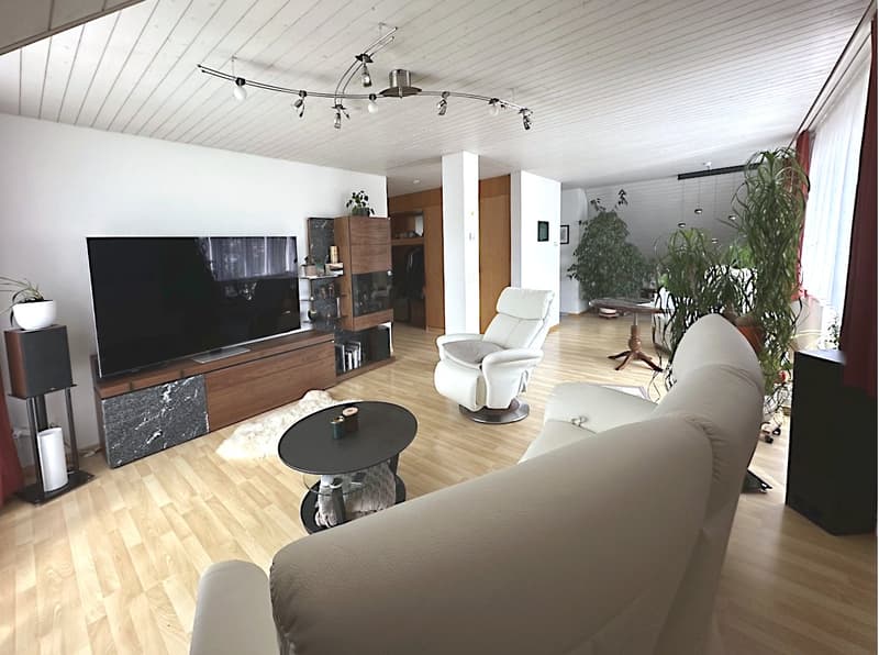 Appartement lumineux 2.5 pièces avec balcon (2)