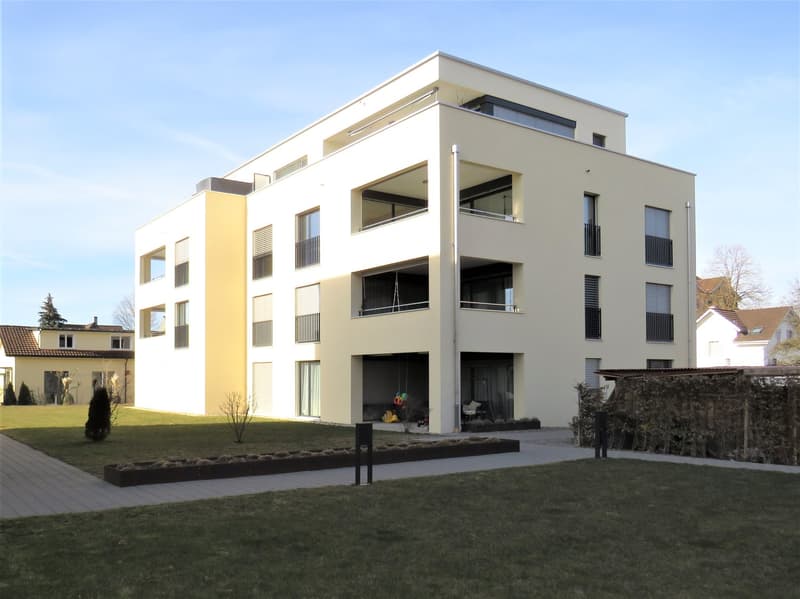 Tiefgaragen-Einstellplatz mit Möglichkeit zur Nutzung einer E-Ladestation (1)