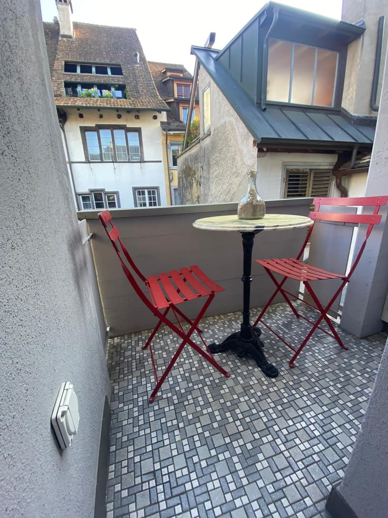 Mitten im Zentrum mit Balkon und Blick auf die Altstadt (4)