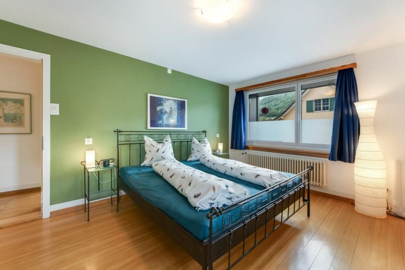 Einfamilienhaus mit Einliegerwohnung, PV-Anlage & 10 Zimmern - ideal für Familien (9)