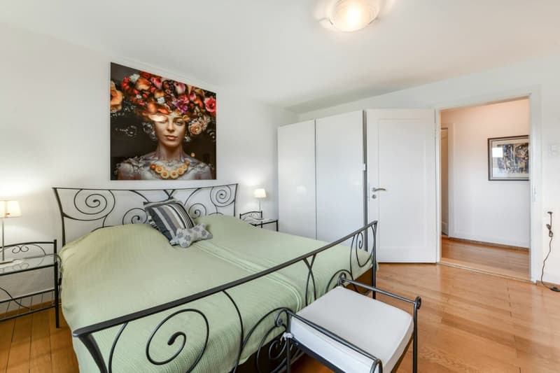 Einfamilienhaus mit Einliegerwohnung, PV-Anlage & 10 Zimmern - ideal für Familien (5)