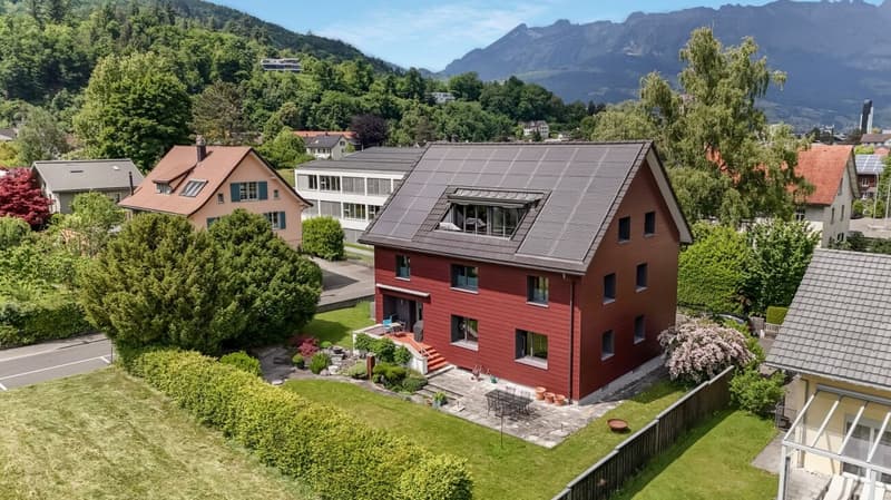 Einfamilienhaus mit Einliegerwohnung, PV-Anlage & 10 Zimmern - ideal für Familien (22)