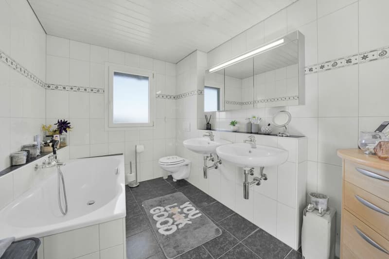 Family happiness in Goldach - 5.5-room corner house with spacious garden (11)