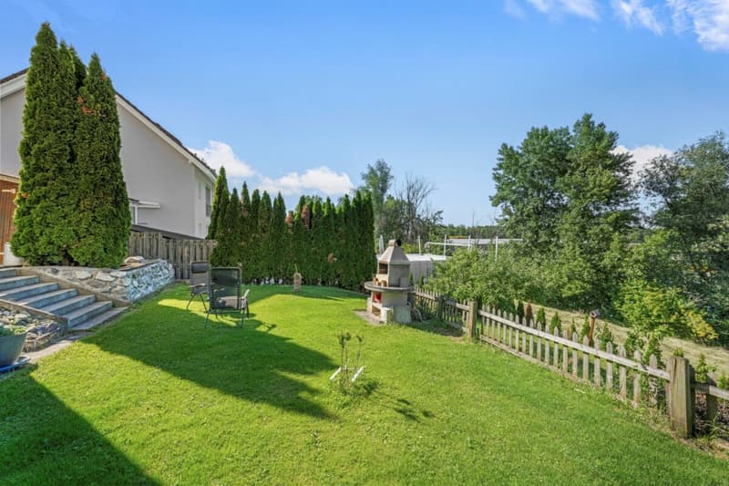 Family happiness in Goldach - 5.5-room corner house with spacious garden (13)