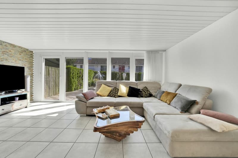 Family happiness in Goldach - 5.5-room corner house with spacious garden (3)