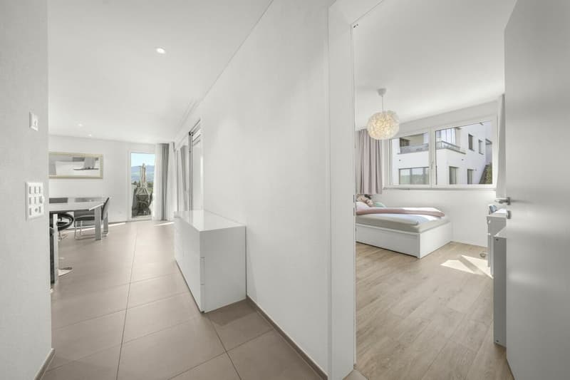 Selten in Tübach - 4.5 Zimmer-Whg. mit 220m² Garten, privater Waschküche & Bodenseeblick (5)