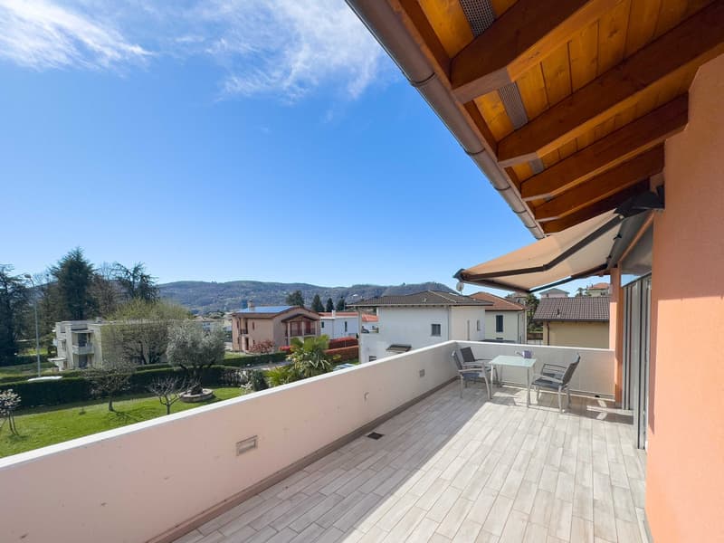 Maison bifamiliale avec grand jardin à Morbio Inferiore (12)