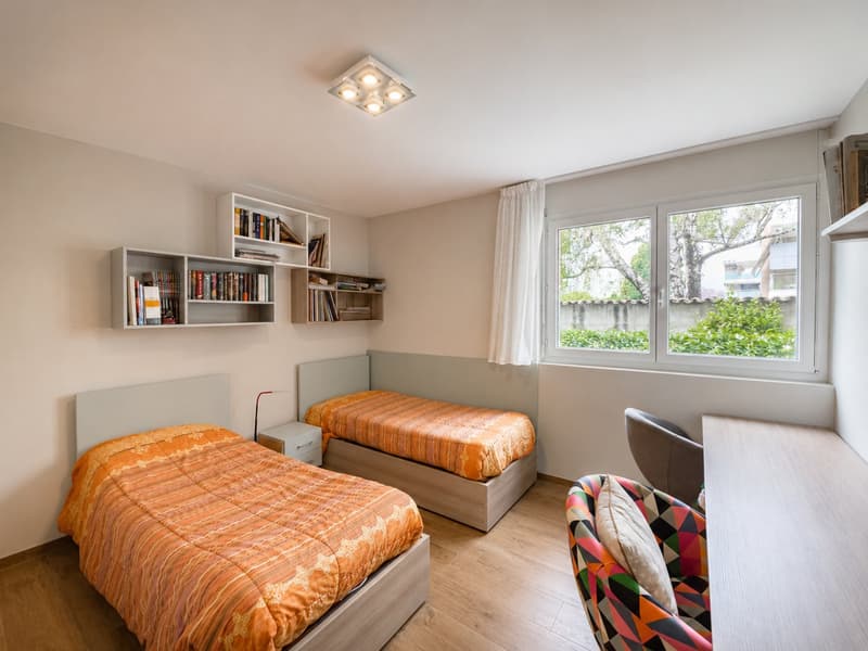 Appartement spacieux de 5.5 pièces avec jardin à Mendrisio (5)