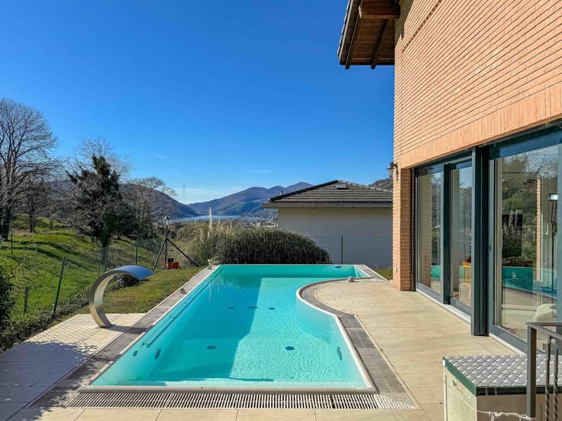 Maison unifamiliale avec jardin et piscine à Bioggio (6)