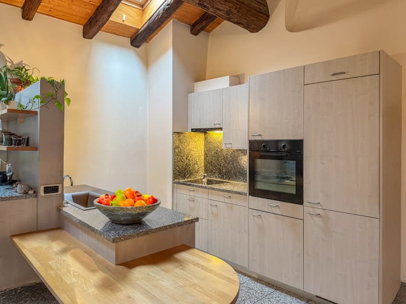Appartement au dernier étage dans le centre historique de Mendrisio (2)